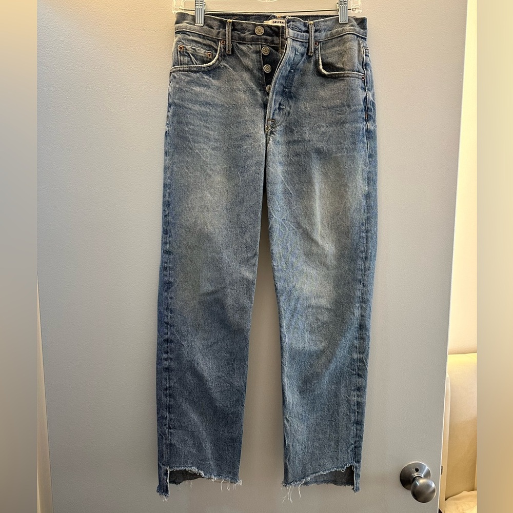Distressed wash grlfriend jeans